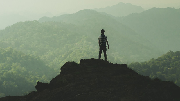 Sell-out Leader vs Sold-Out Leader